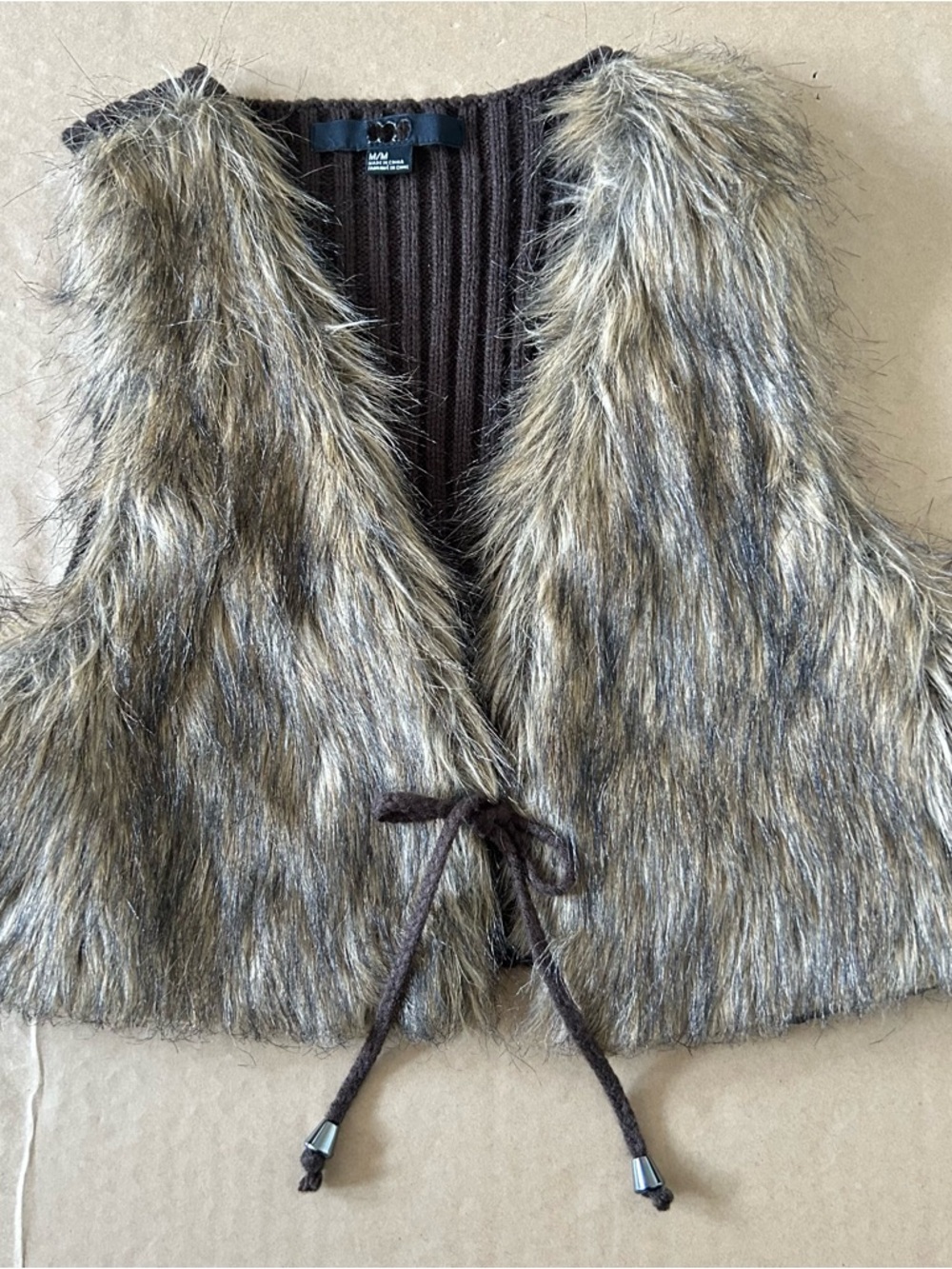 Y2K Brown Faux Fur Cropped Vest Junior’s Medium Tie Closure Layering Piece Boho - Picture 2 of 10